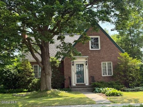 2nd-floor-1366 Helderberg Ave, Rotterdam, NY, 12306-4627 | Card Image