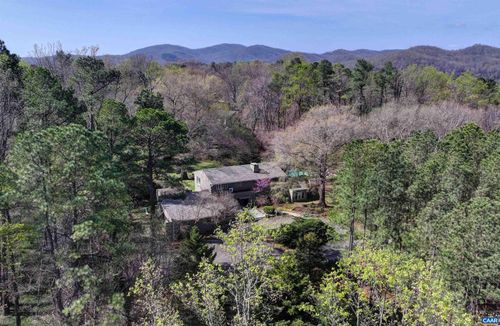 23 Old Farm Rd, CHARLOTTESVILLE, VA, 22903-4725 | Card Image
