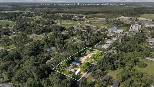28 E Peeler Ave, Lakeland, GA, 31635-5611 | Card Image