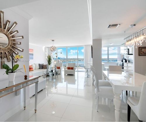 apt-1901-18071 Biscayne Blvd, Aventura, FL, 33160-5232 | Card Image