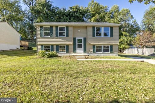 10214 Forestgrove Ln, Bowie, MD, 20721-2822 | Card Image