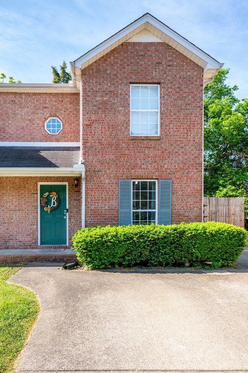 1414 Middleborough Ct, Murfreesboro, TN, 37130-1829 | Card Image