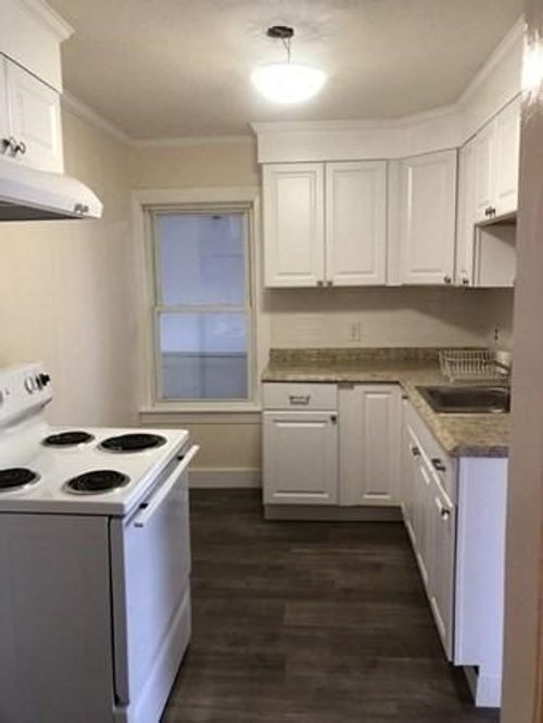 apt-7-452 Main St, Melrose, MA, 02176-3838 | Card Image