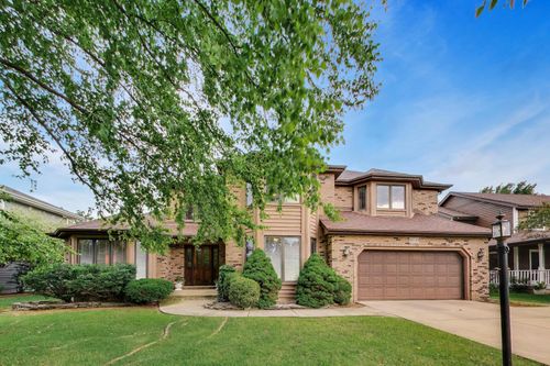 10330 Marlou Dr, Munster, IN, 46321-4342 | Card Image