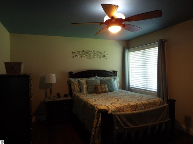 19 - 144 N Shore Dr W, House other with 2 bedrooms, 2 bathrooms and null parking in Cadillac MI | Image 12
