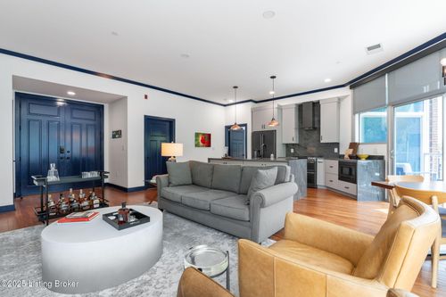 unit-206-324 E Main St, Louisville, KY, 40202 | Card Image