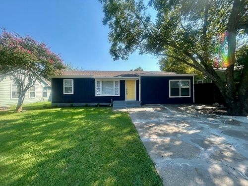 144 E Taylor Dr, Garland, TX, 75040-7938 | Card Image