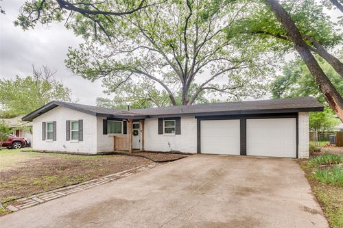 2012 Bradford Dr, Arlington, TX, 76010-4704 | Card Image