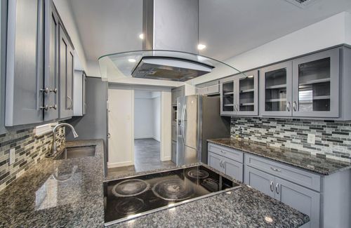 674 Ravensworth Dr, Conroe, TX, 77302-3736 | Card Image