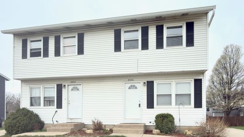 5326 N Division St, Davenport, IA, 52806-2569 | Card Image