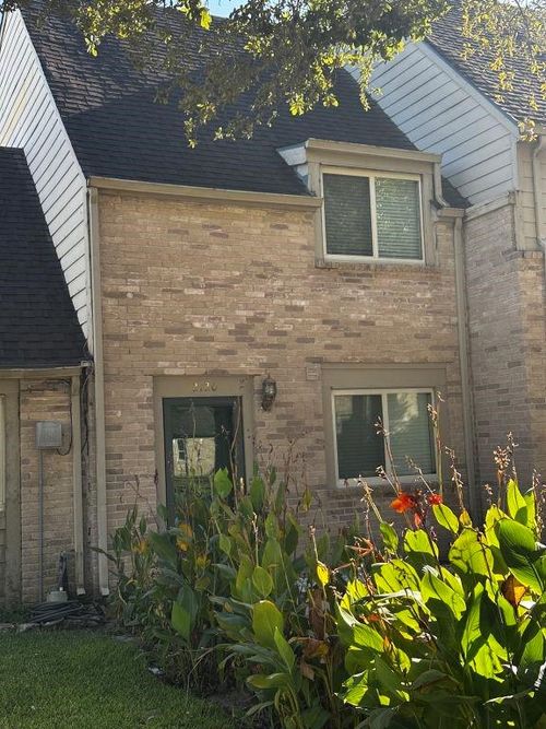 2120 Greenbriar Colony Dr, Houston, TX, 77032-2030 | Card Image