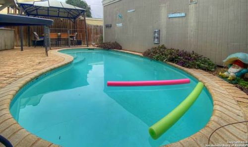7614 Castle Grn, San Antonio, TX, 78218-2308 | Card Image