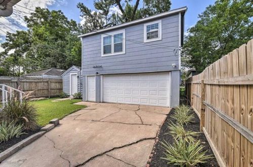 a-5224 Leeland St, Houston, TX, 77023-2022 | Card Image