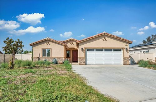 6962 Alice St, Highland, CA, 92346-2939 | Card Image