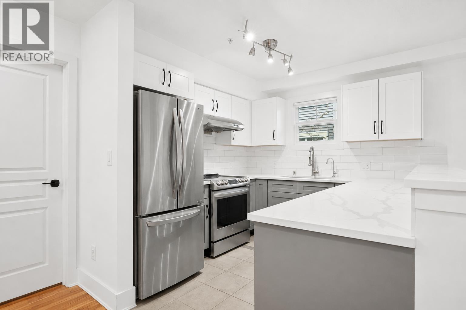 Residential in Burnaby 5