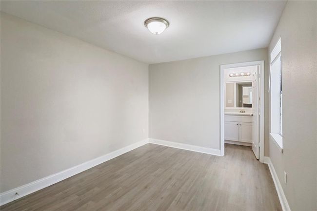 1306 W 6 Th St, House other with 3 bedrooms, 2 bathrooms and null parking in Freeport TX | Image 9