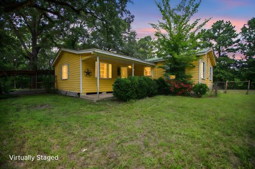 423 Pouland St, Zavalla, TX, 75980-3700 | Card Image