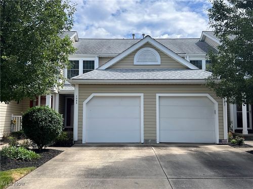 1085 Sunhaven Dr, Medina, OH, 44256-3000 | Card Image