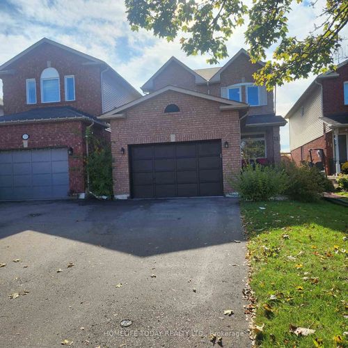 13 Prestonway Dr, Bowmanville, ON, L1C4S8 | Card Image