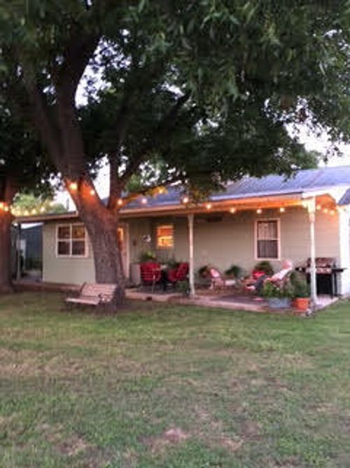 1132 Thiele Lane, Fredericksburg, TX, 78624 | Card Image