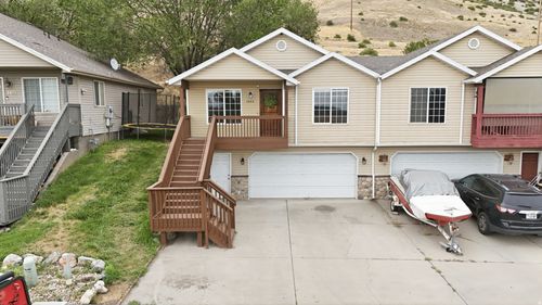 1424 Spring Mountain Dr, Springville, UT, 84663-3152 | Card Image