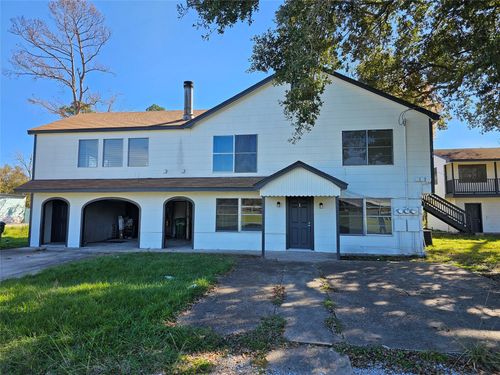 105 W Linney St, Dayton, TX, 77535-2375 | Card Image