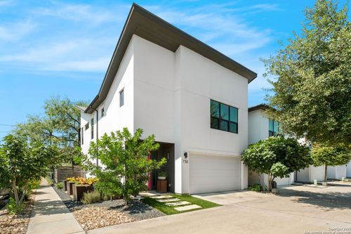 730 E Josephine St, San Antonio, TX, 78208-1026 | Card Image