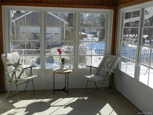 56 Dowsing Pl, Amityville, NY, 11701-3720 | Card Image