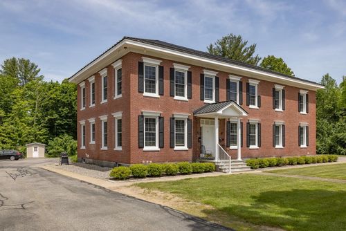 apt-3-9 Forest St, Exeter, NH, 03833-1614 | Card Image