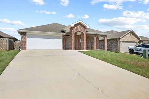 6007 Nw Hoover St, Bentonville, AR, 72713-4035 | Card Image