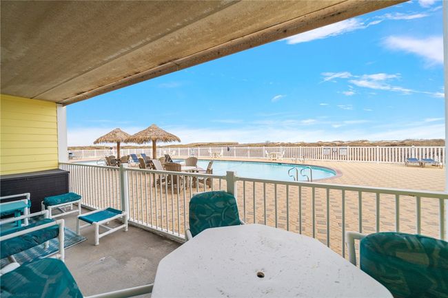 1006 - 5495 State Highway 361, Condo with 2 bedrooms, 2 bathrooms and null parking in Port Aransas TX | Image 32