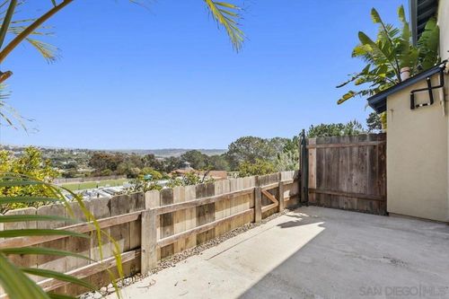 638 E Solana Cir, Solana Beach, CA, 92075-2315 | Card Image