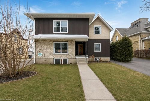 2-186 Queen St N, Kitchener, ON, N2H2J2 | Card Image