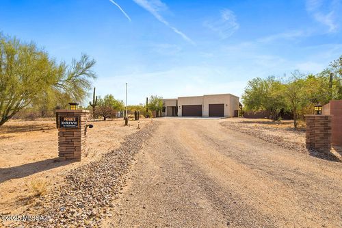 9900 N Shannon Rd, Tucson, AZ, 85742-8202 | Card Image