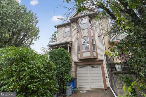 2890 Schoolhouse Cir, SILVER SPRING, MD, 20902-2558 | Card Image