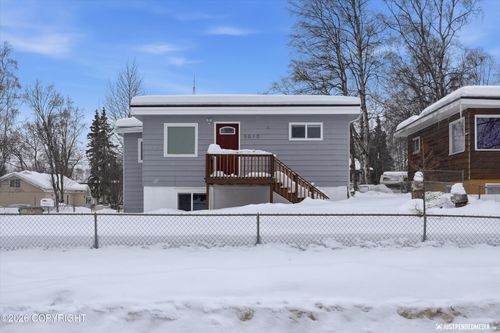3010 Dawson St, Anchorage, AK, 99503-3842 | Card Image