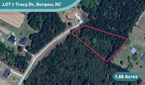 7 Tracy Dr, Burgaw, NC, 28425-6702 | Card Image