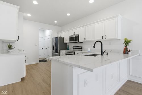 855 Gazebo Way, Greenwood, IN, 46142-5676 | Card Image