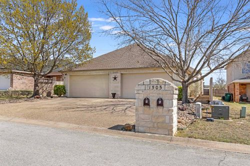 1505 Claremont Cir, Marble Falls, TX, 78654-4655 | Card Image