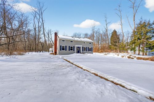 5 Terra Nova Dr, Hopewell Junction, NY, 12533-5100 | Card Image