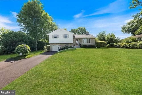 1627 Clearbrook Rd, LANSDALE, PA, 19446-5405 | Card Image