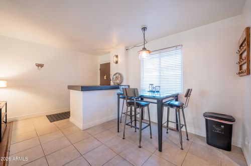 b116-7625 E Camelback Rd, Scottsdale, AZ, 85251-2105 | Card Image