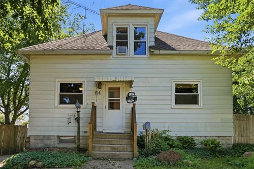 114 Main St, Holland, IA, 50642-7713 | Card Image