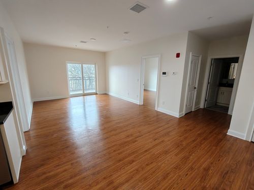 apt-201-10 Franklin Ave, Revere, MA, 02151-3556 | Card Image