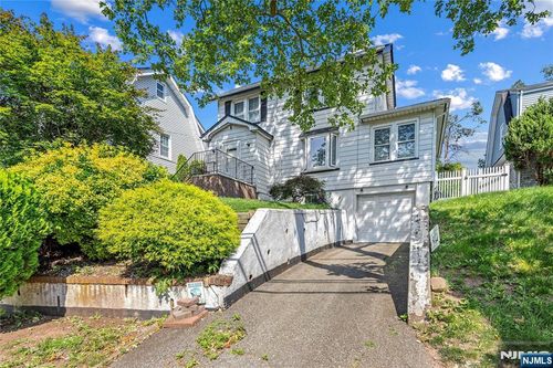 619 Palisade Ave, Teaneck, NJ, 07666-3110 | Card Image