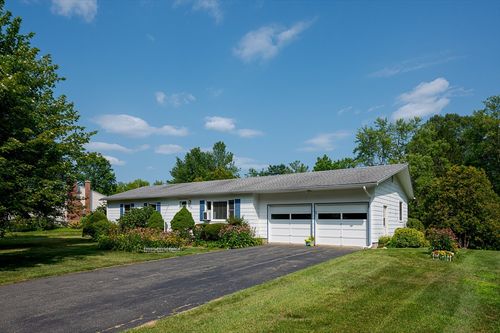 124 Pondview Dr, Amherst, MA, 01002-3258 | Card Image