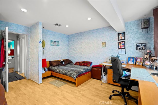 28 - 20224 Sherman Way, Townhouse with 3 bedrooms, 3 bathrooms and 2 parking in Winnetka CA | Image 14
