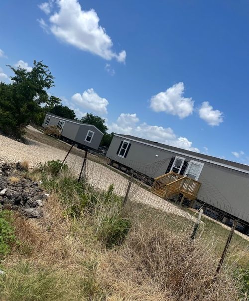 215 Greenfield Rd, Kyle, TX, 78640-9572 | Card Image