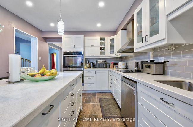 9 Brennan Rd, House other with 4 bedrooms, 3 bathrooms and 2 parking in Ajax ON | Image 4