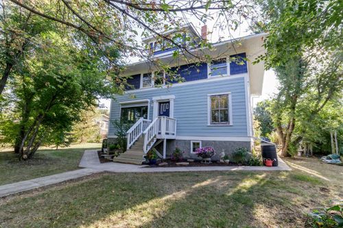 {{alt}} | Card Image